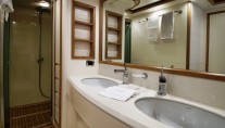 Riviera -  Bathroom
